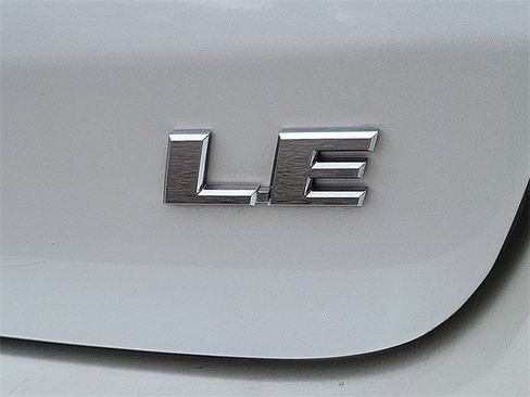 Used 2018 Toyota Highlander Plus image 28