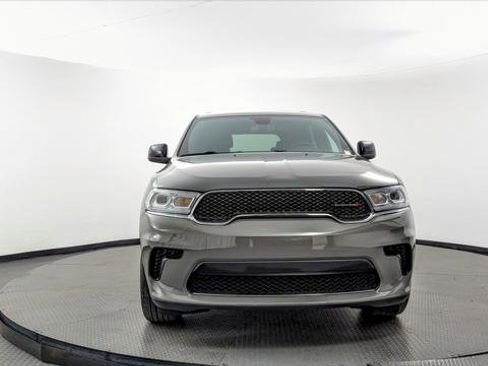 Used 2023 Dodge Durango SXT image 11