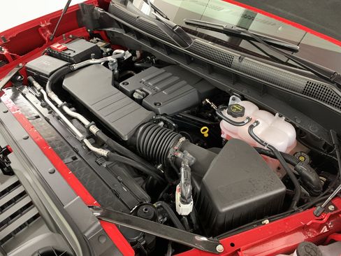 New 2026 Chevrolet Silverado 1500 LT image 12