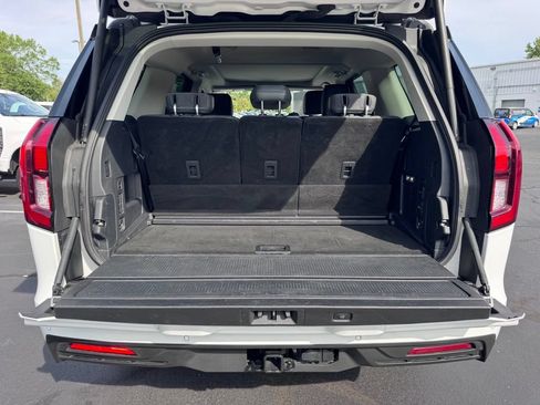 Used 2025 Ford Expedition Active RWD image 45