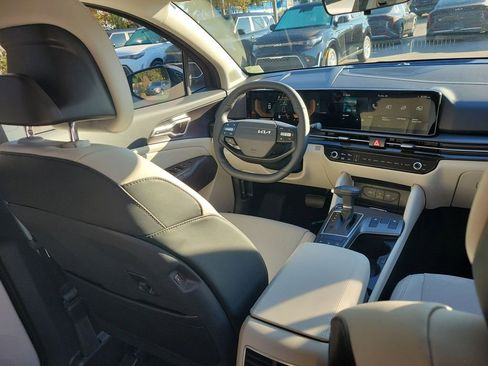 New 2026 Kia Sportage EX w/ EX Panorama Roof Package image 13