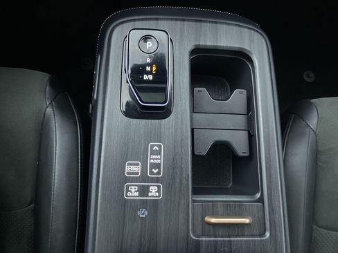 Certified 2024 Nissan Ariya AWD image 22