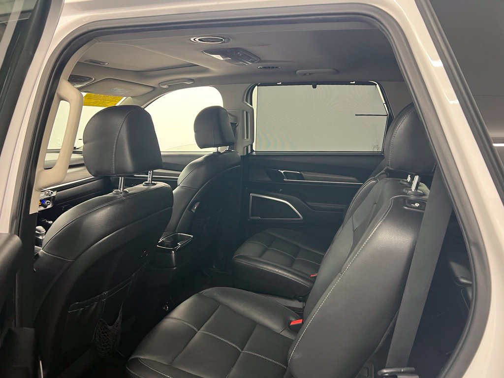 Used 2021 Kia Telluride EX w/ EX Premium Package FWD image 11