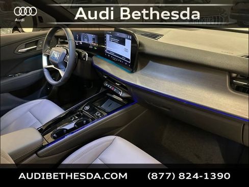 New 2026 Audi Q3 quattro 2.0T AWD/4WD image 10