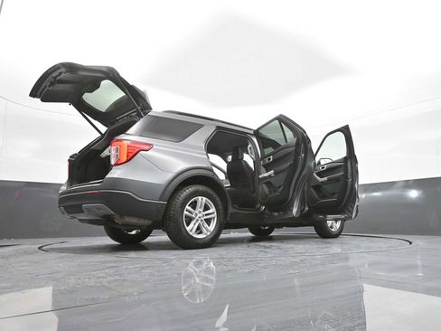 Used 2023 Ford Explorer XLT w/ Equipment Group 202A image 45