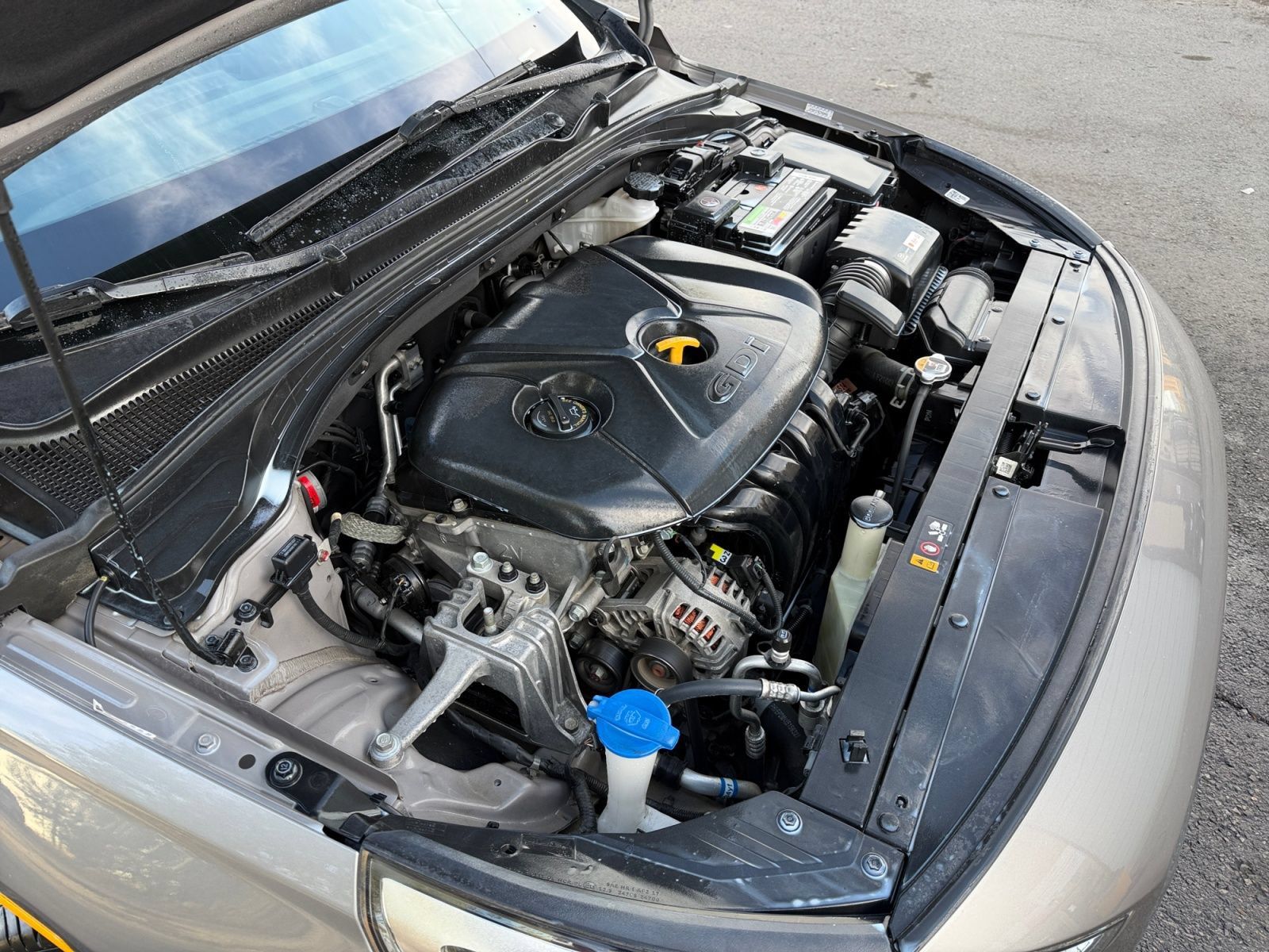 Used 2020 Hyundai Elantra GT FWD image 32