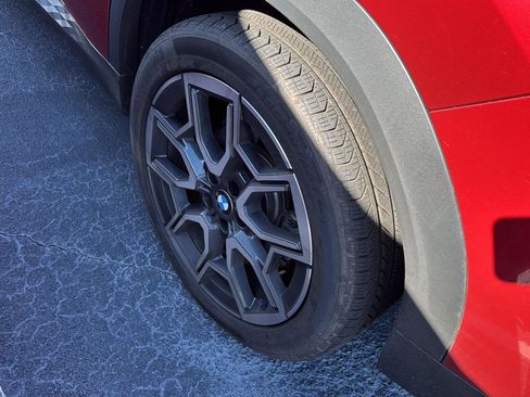 Used 2025 BMW X2 xDrive28i w/ Convenience Package image 9