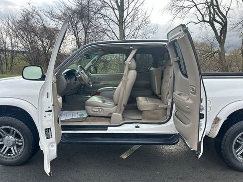 Used 2006 Toyota Tundra Limited image 19
