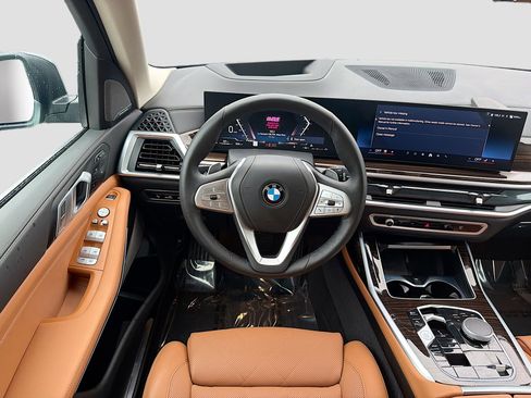 Certified 2026 BMW X7 xDrive40i image 19