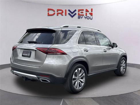 Used 2020 Mercedes-Benz GLE 350 4MATIC image 4