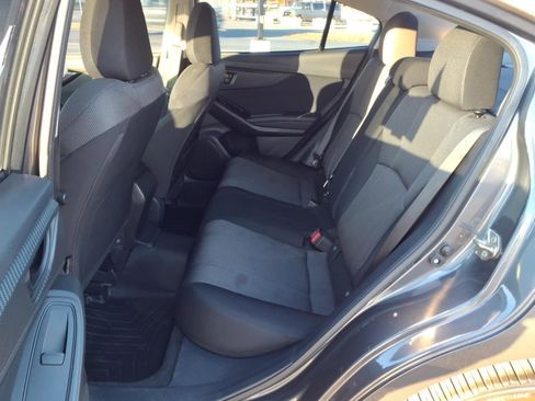 Used 2020 Subaru Impreza 2.0i image 5