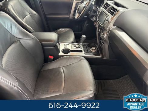 Used 2015 Toyota 4Runner SR5 AWD/4WD image 4