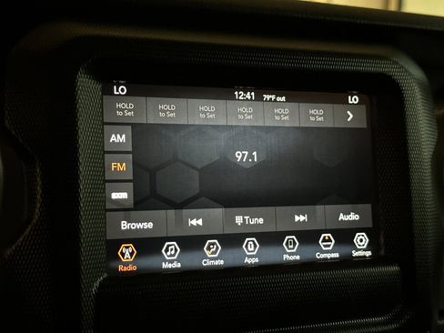 Certified 2020 Jeep Wrangler Unlimited Sahara w/ Safety Group image 17