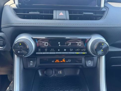 Used 2025 Toyota RAV4 XLE image 23