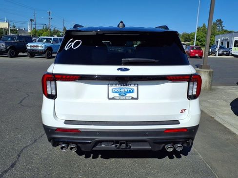 Certified 2025 Ford Explorer ST image 7