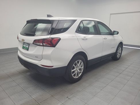 Used 2024 Chevrolet Equinox LS AWD/4WD image 9
