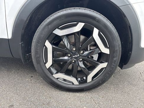 Used 2023 Kia Telluride EX w/ EX Captain's Chair Package AWD/4WD image 50
