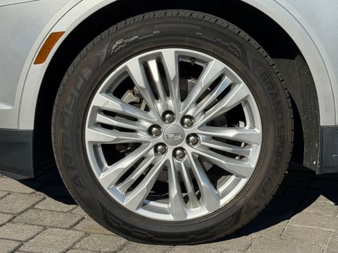 Used 2019 Cadillac XT5 Premium Luxury image 13