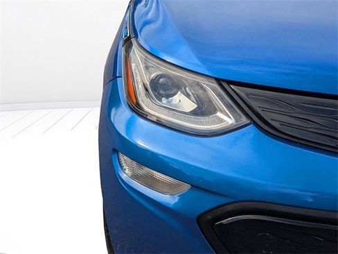 Used 2021 Chevrolet Bolt Premier w/ Infotainment Package image 15