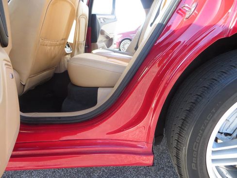 Used 2017 Porsche Macan S image 28