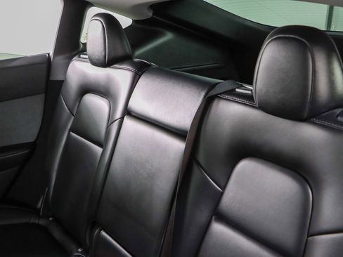 Used 2023 Tesla Model Y Long Range image 22