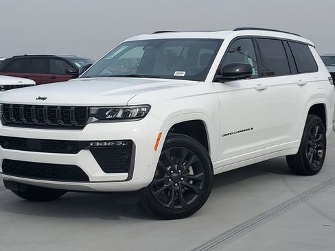 New 2026 Jeep Grand Cherokee L Limited image 35