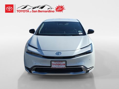 Used 2026 Toyota Prius Plug-In Hybrid FWD image 8