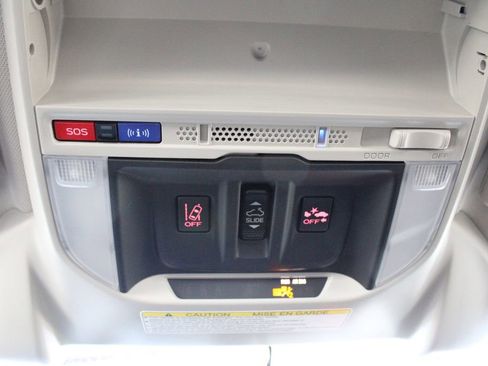Used 2021 Subaru Forester Premium AWD/4WD image 32