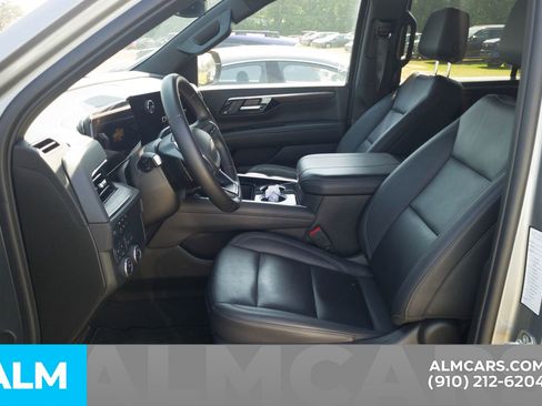 Used 2025 Chevrolet Tahoe LT AWD/4WD image 7