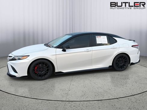 Used 2022 Toyota Camry TRD FWD image 3