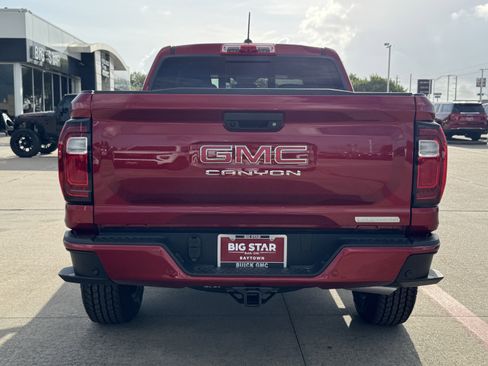 New 2026 GMC Canyon Elevation w/ Convenience Package RWD image 9