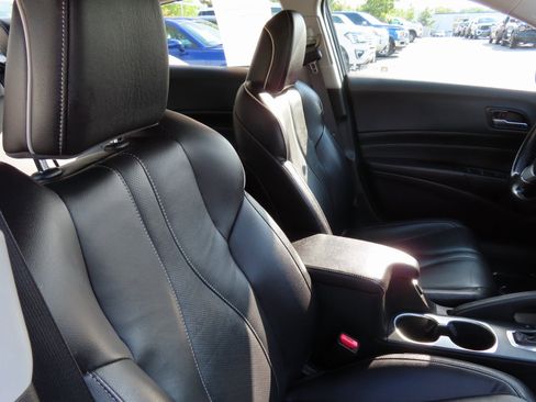 Used 2021 Acura ILX w/ Premium Package image 33