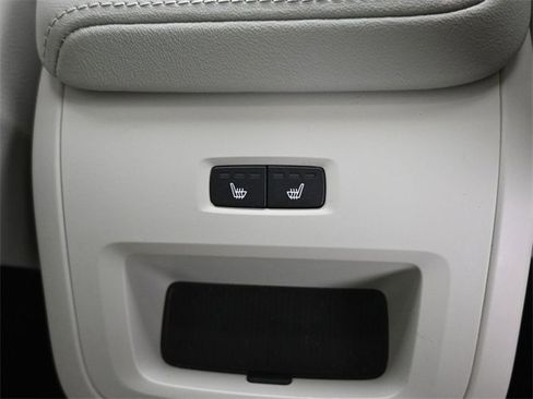 Used 2024 Volvo V60 B5 Cross Country Plus image 34