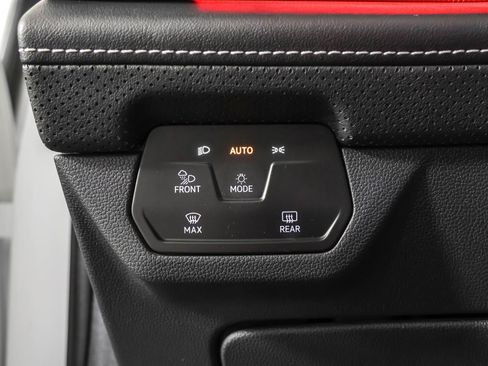Used 2024 Volkswagen Atlas Cross Sport SEL R-Line AWD/4WD image 27