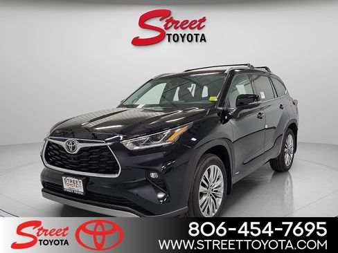 New 2026 Toyota Highlander Platinum AWD/4WD image 1