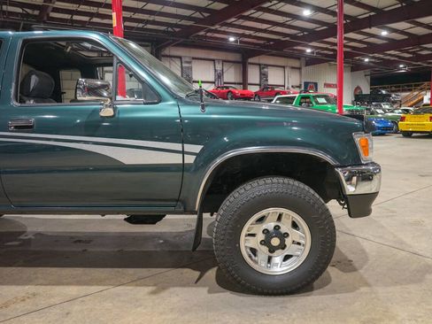 Used 1994 Toyota Pickup SR5 AWD/4WD image 11