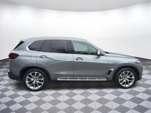 Used 2024 BMW X5 xDrive40i w/ Premium Package AWD/4WD image 8