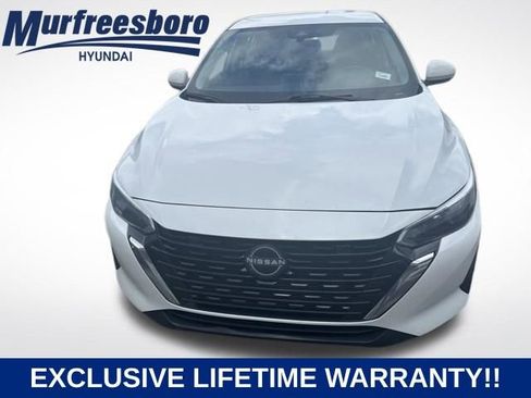 Used 2024 Nissan Sentra SV FWD image 3