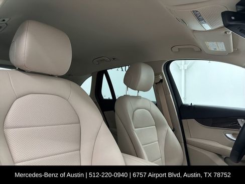 Used 2022 Mercedes-Benz GLC 300 image 30