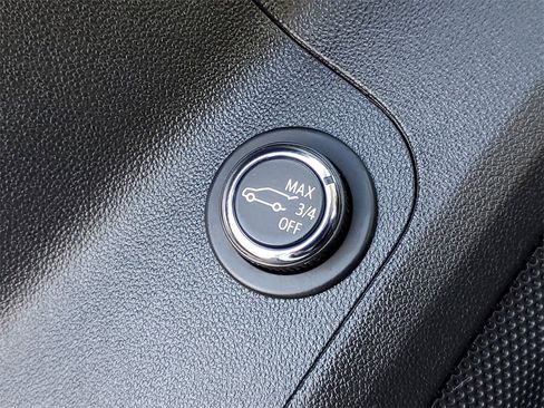 Used 2023 GMC Acadia AT4 w/ LPO, 'HIT The Road' Package image 17