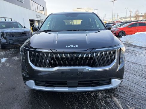 New 2026 Kia Carnival LX FWD image 3