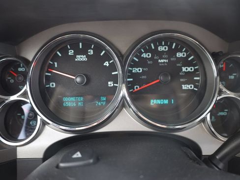 Used 2009 Chevrolet Silverado 3500 LT w/ Exterior Plus Package AWD/4WD image 14
