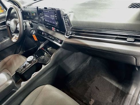 Used 2023 Kia Sportage LX AWD/4WD image 31