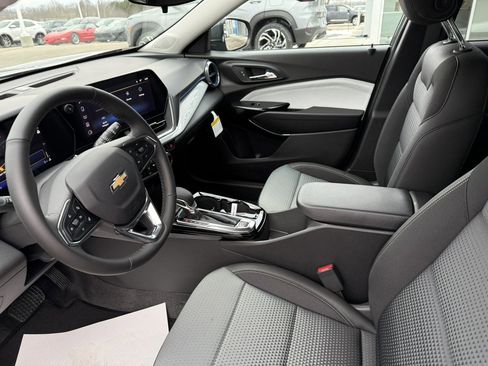 New 2026 Chevrolet Trax LT w/ LT Convenience Package image 11