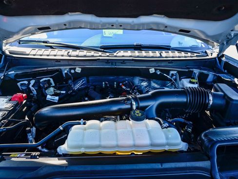 Used 2025 Ford Expedition Active image 27