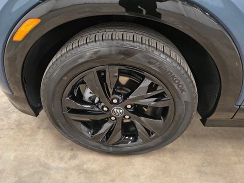 Used 2025 Buick Encore GX Sport Touring w/ Advanced Technology Package FWD image 7