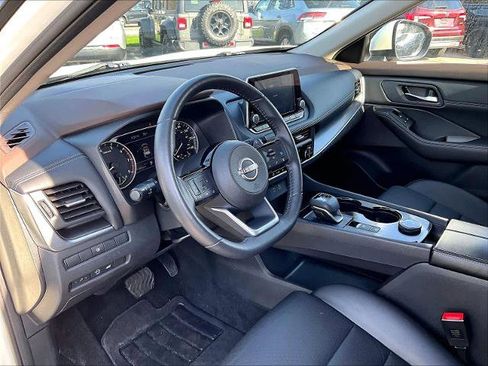 Certified 2023 Nissan Rogue SV w/ SV Premium B Package image 8