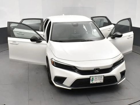 Used 2022 Honda Civic Sport image 10