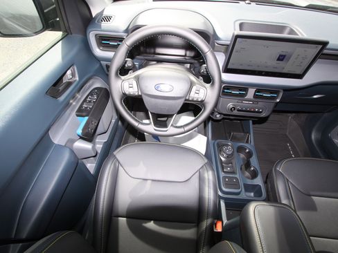 New 2026 Ford Maverick Lobo image 21