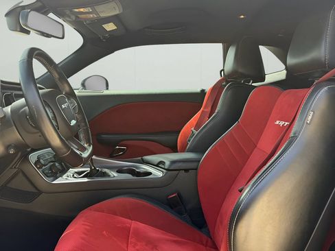 Used 2016 Dodge Challenger SRT Hellcat RWD image 12